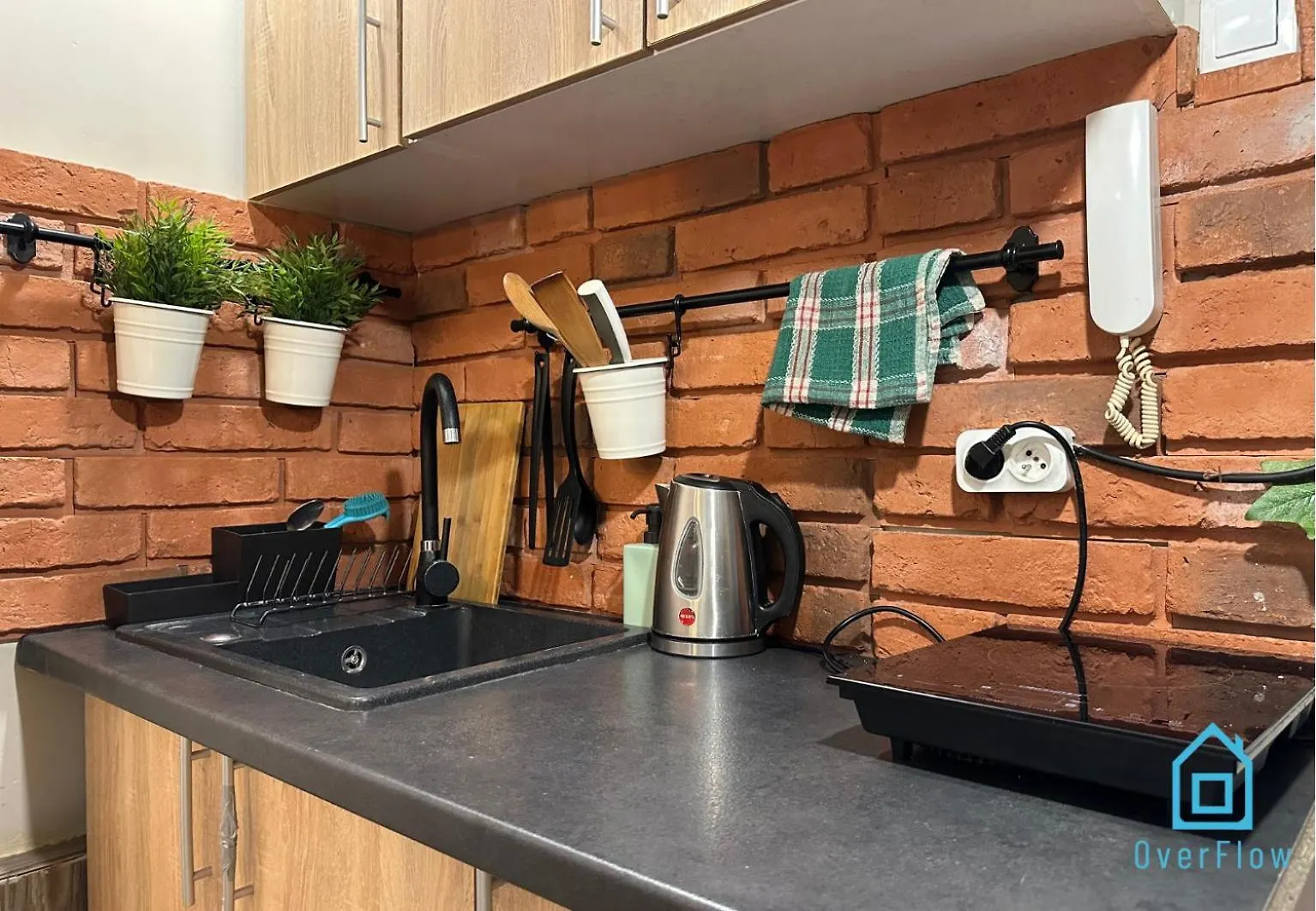 Spacious Room - Peaceful Retreat, 2 Minutes To Gdansk Old Town